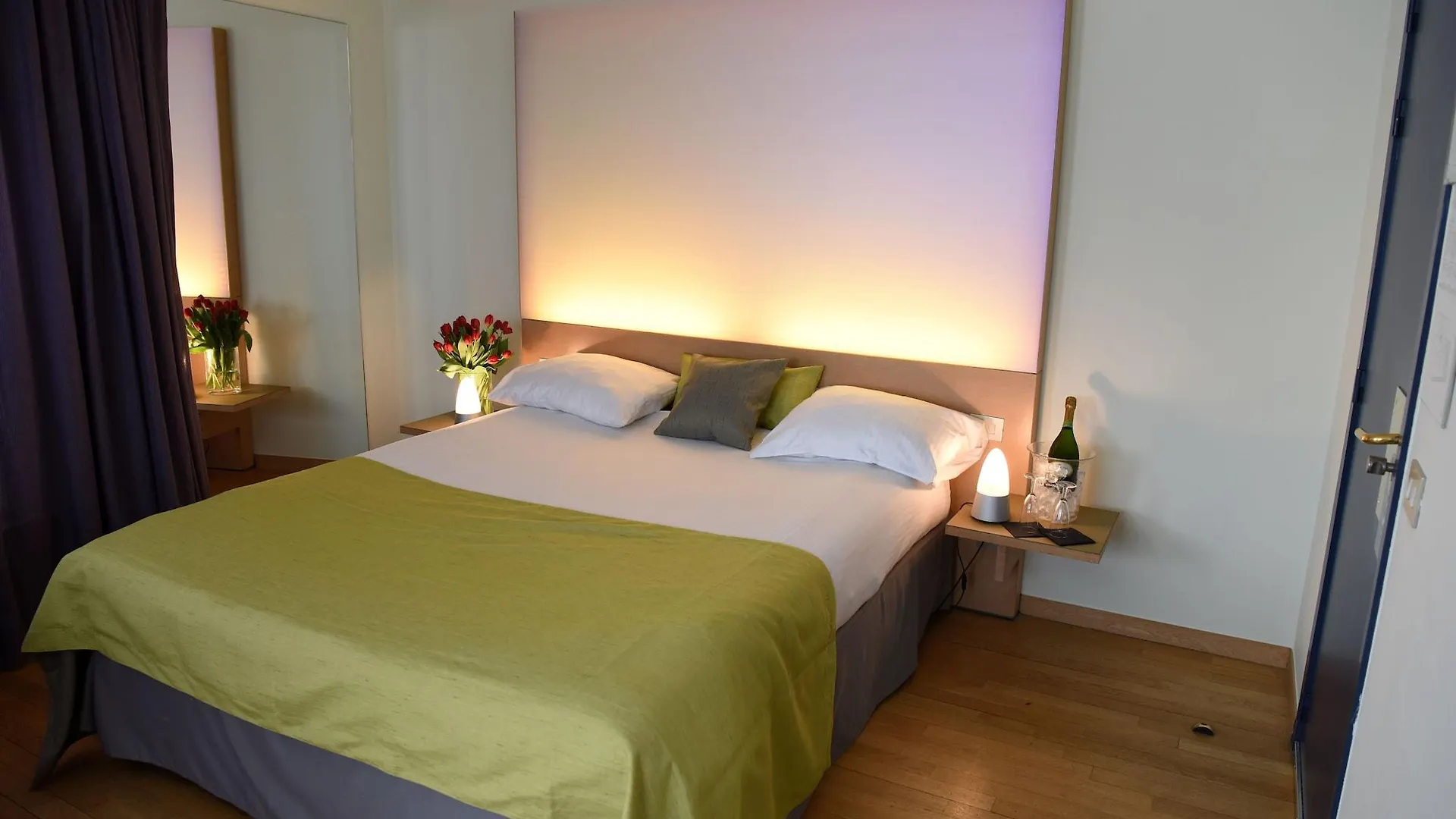 Hotel 322 Lambermont Brussels