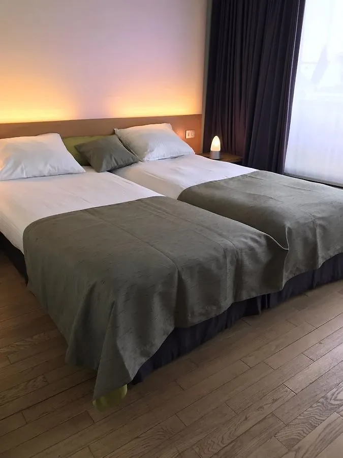 Hotel 322 Lambermont Brussels