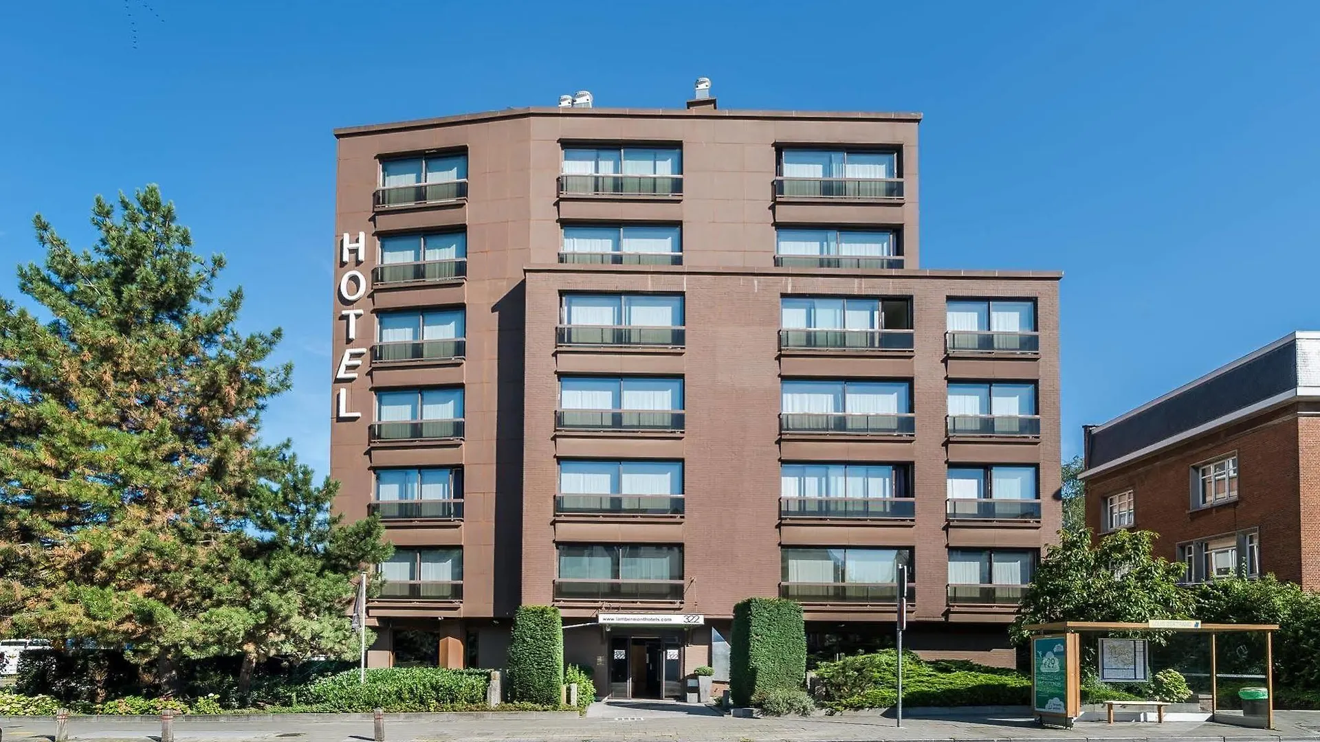 Hotel 322 Lambermont Brussels